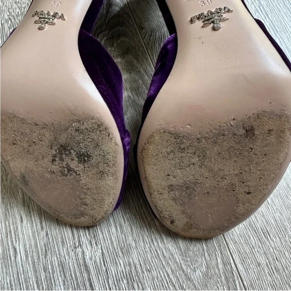 PRADA Elegant Purple Velvet Women's Heels 39 EU Excellent Condition